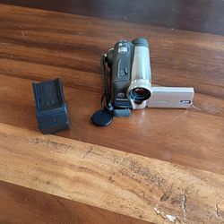 Panasonic PV-GS35 MiniDv Digital Camcorder