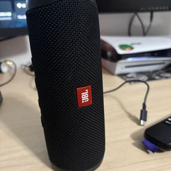 JBL Flip 5