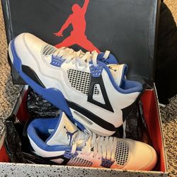 Air Jordan 4 Retro 