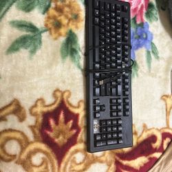 Steelseries apex 100