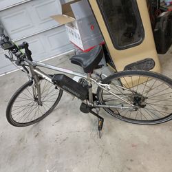 Strand Trek Fx 7.4 E Bike
