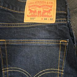 Levis 