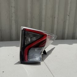 2016 2017 2018 Toyota Prius Tail Light Tail Lamp Right Passenger Side Rh Used Original OEM