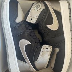 Kids 11C High OG “Satin shadow” 