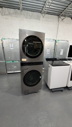 27” LG WashTower Smart Laundry Center – New