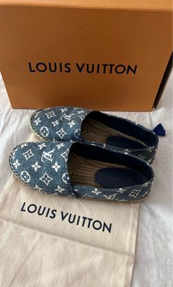 SIZE 38 AUTHENTIC