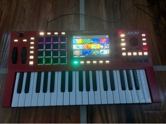 AKAI standalone Arranger Keyboard