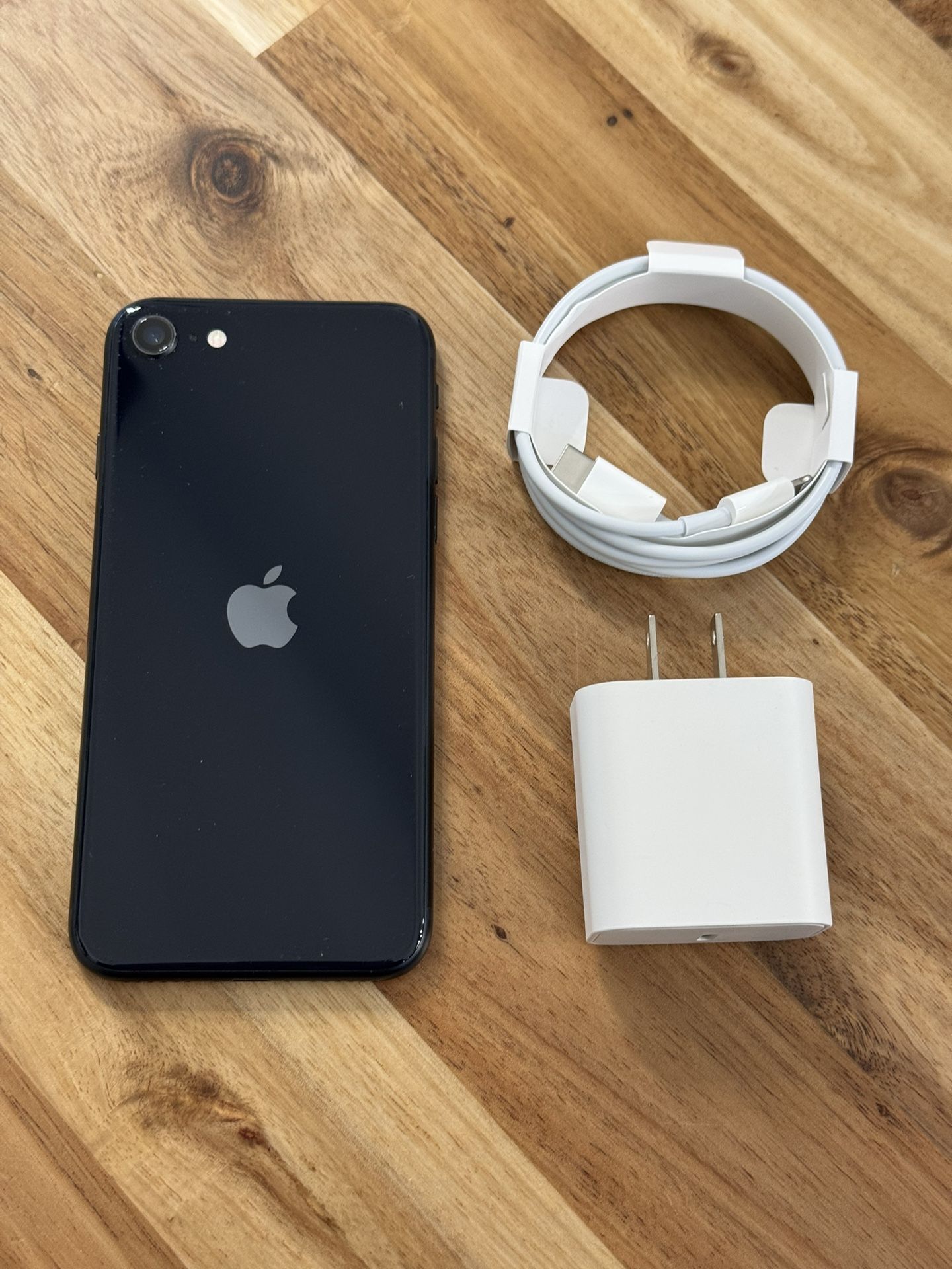 iPhone SE | 64GB | Black | Unlocked