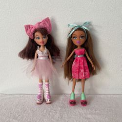 Vintage 2000s Y2K Bratz Dolls Ht: 10.5” Tall. USED!! 