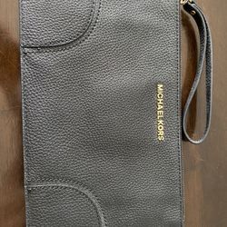 Michael Kors Envelope Wristlet