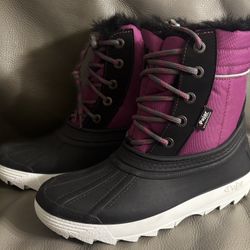 New Winter Boots For A Girl