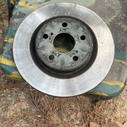 2 front Rotors Came Off 2019 Camry 