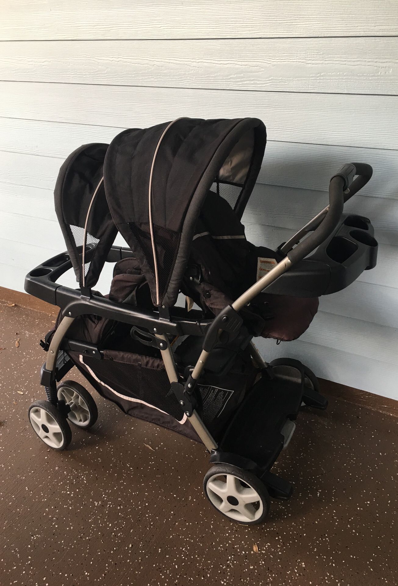 Graco 5 in 1 two seat children and baby stroller
