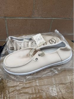 Size 9.5 men shoes