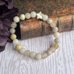 Neutral Stone & Seashell Star Bracelet