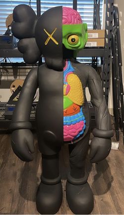 Kaws 3ft Figure
