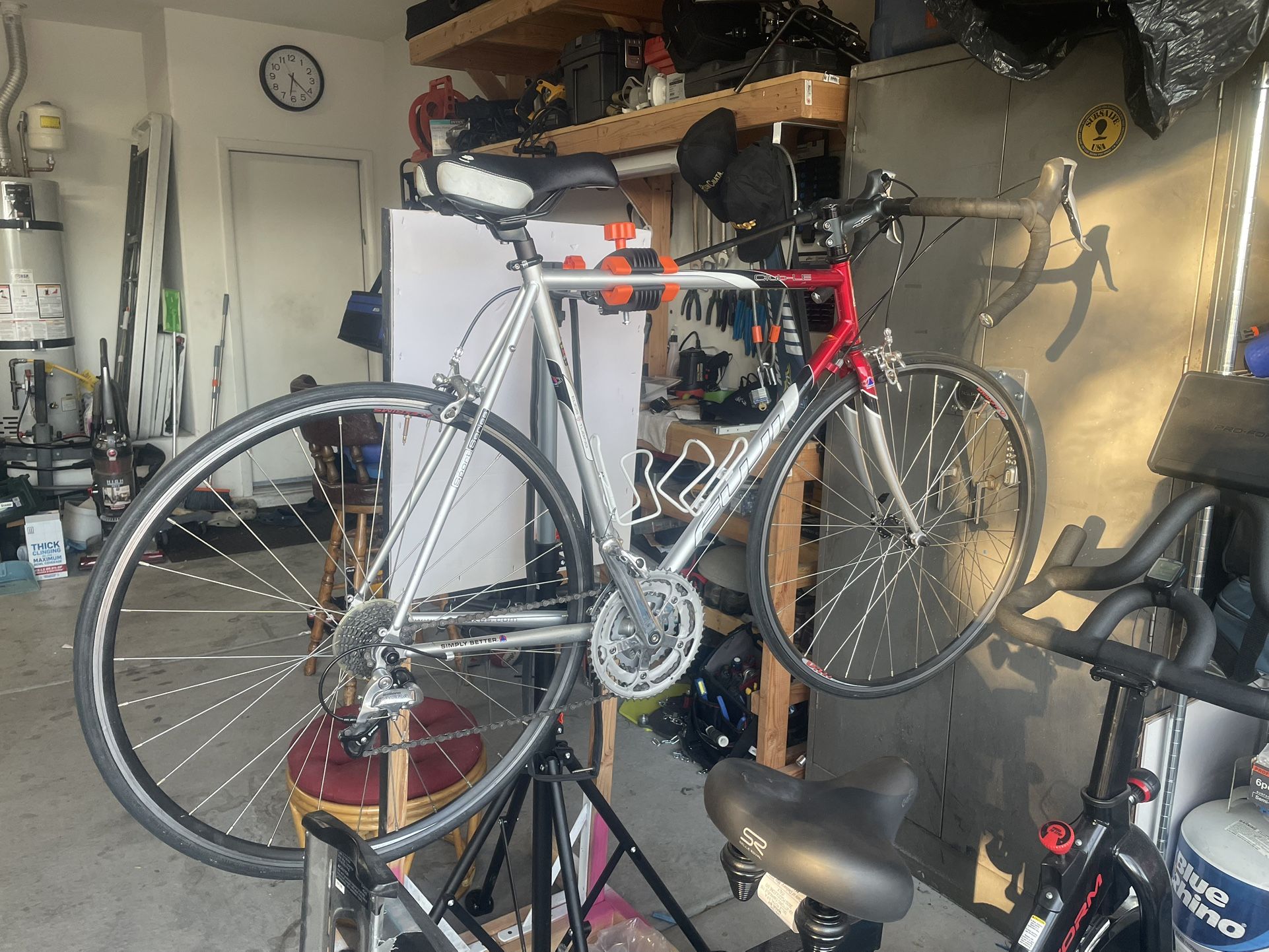 Road Bike Fuji Club-LE (Jones and Rancho)