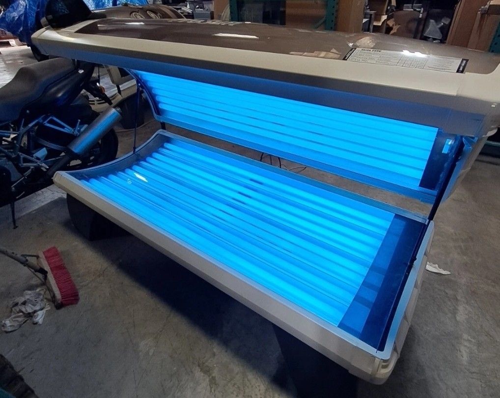 ProSun Jade Hybrid Series Tanning Bed