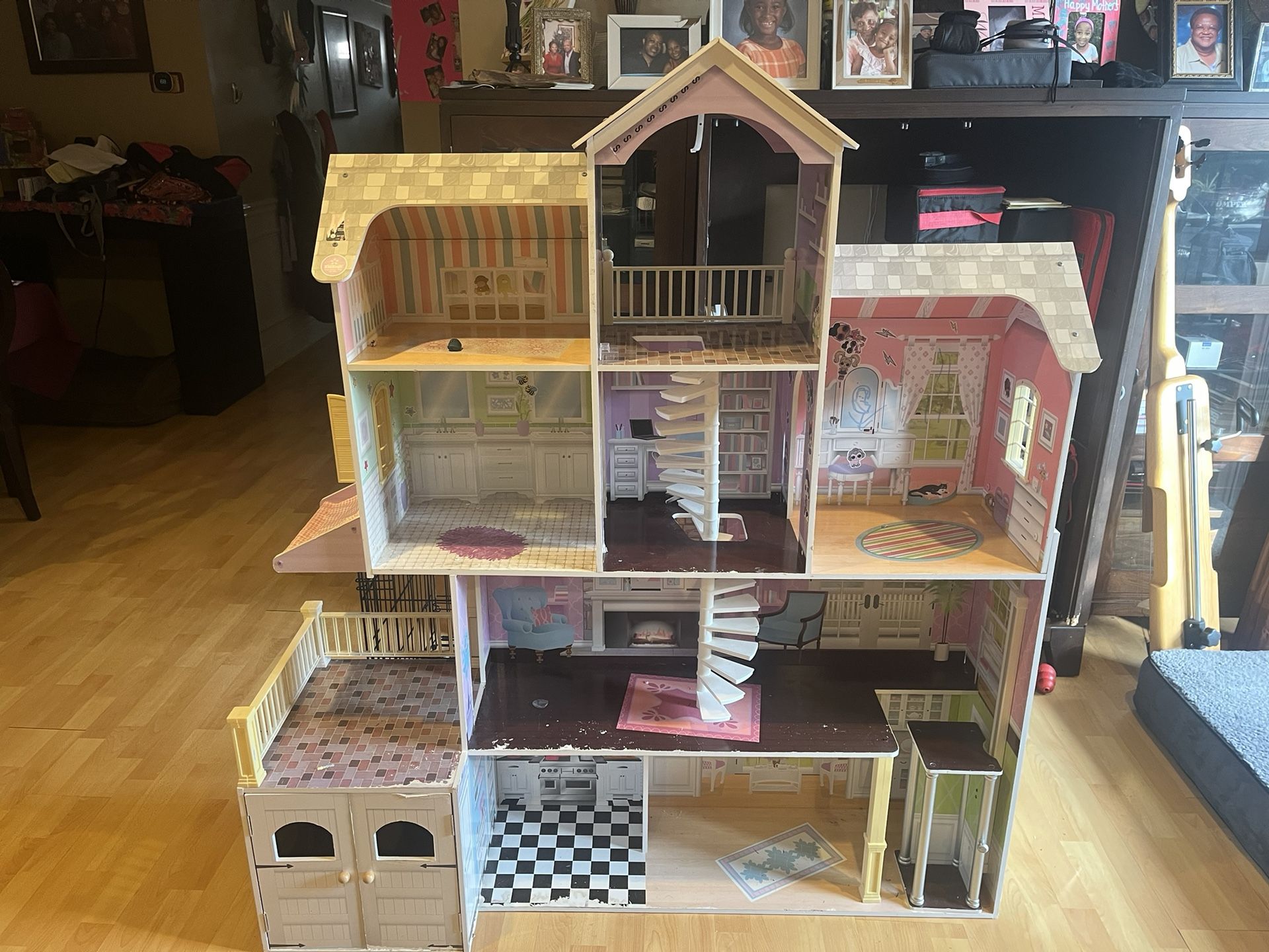 Kids craft Dollhouse