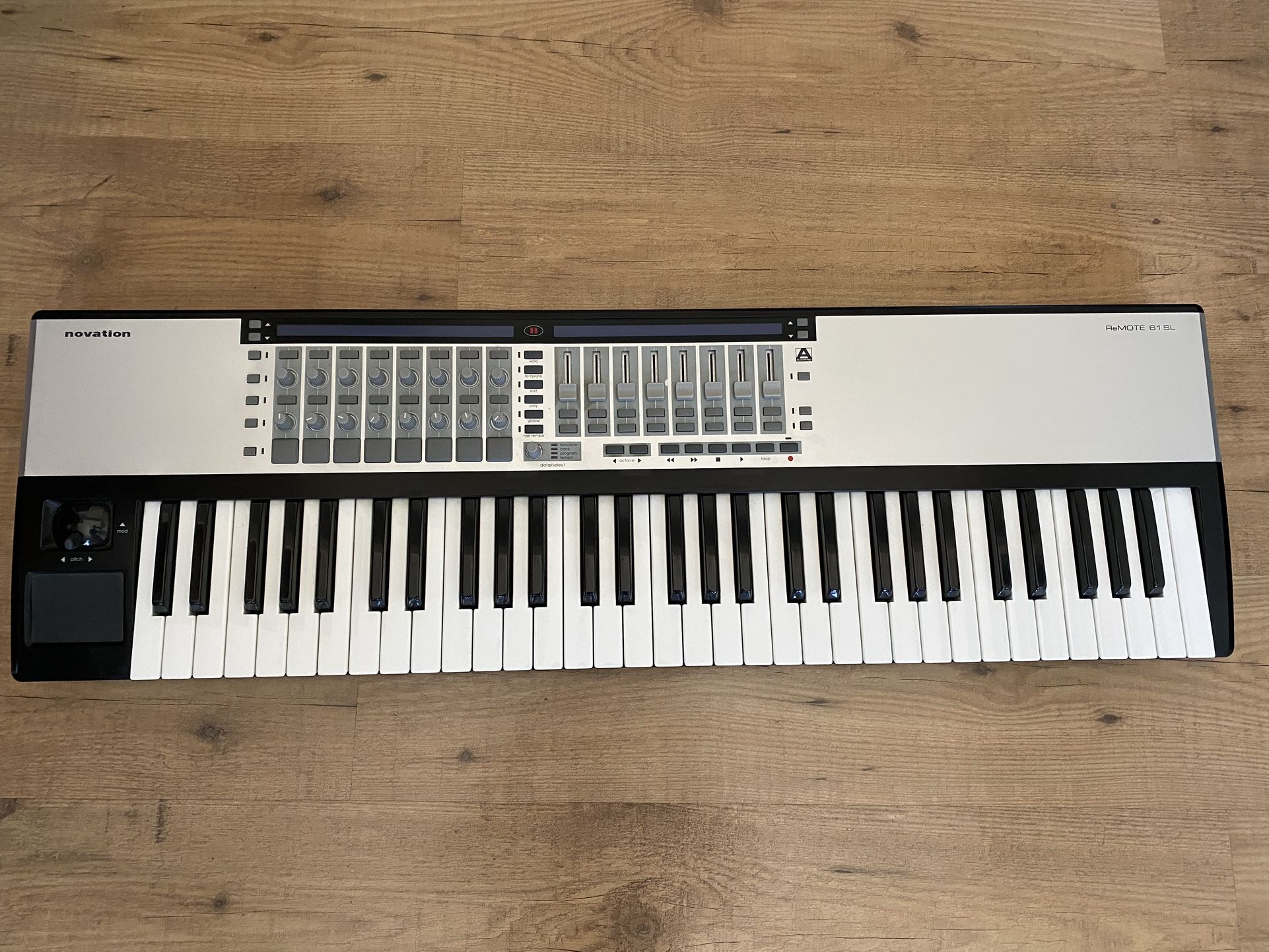 Novation Remote SL61 Studio Keyboard