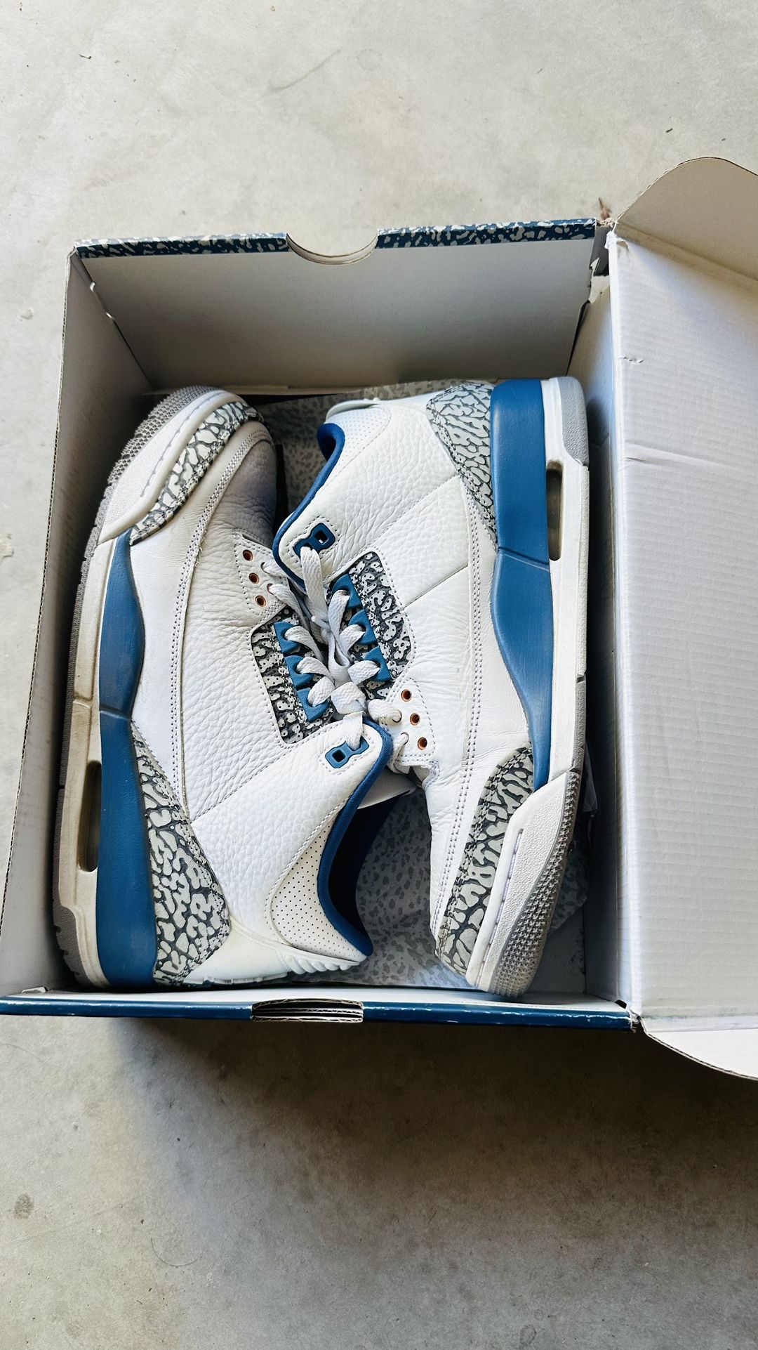 Jordan three wizard size 9
