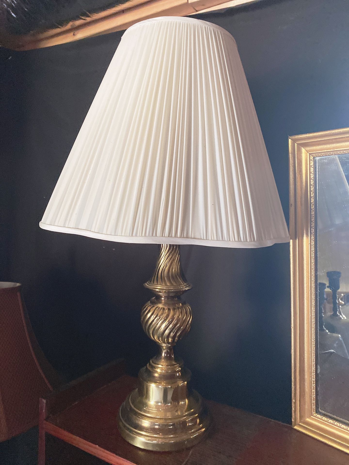 Vintage lamp with lampshade