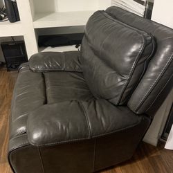 Large Recliner