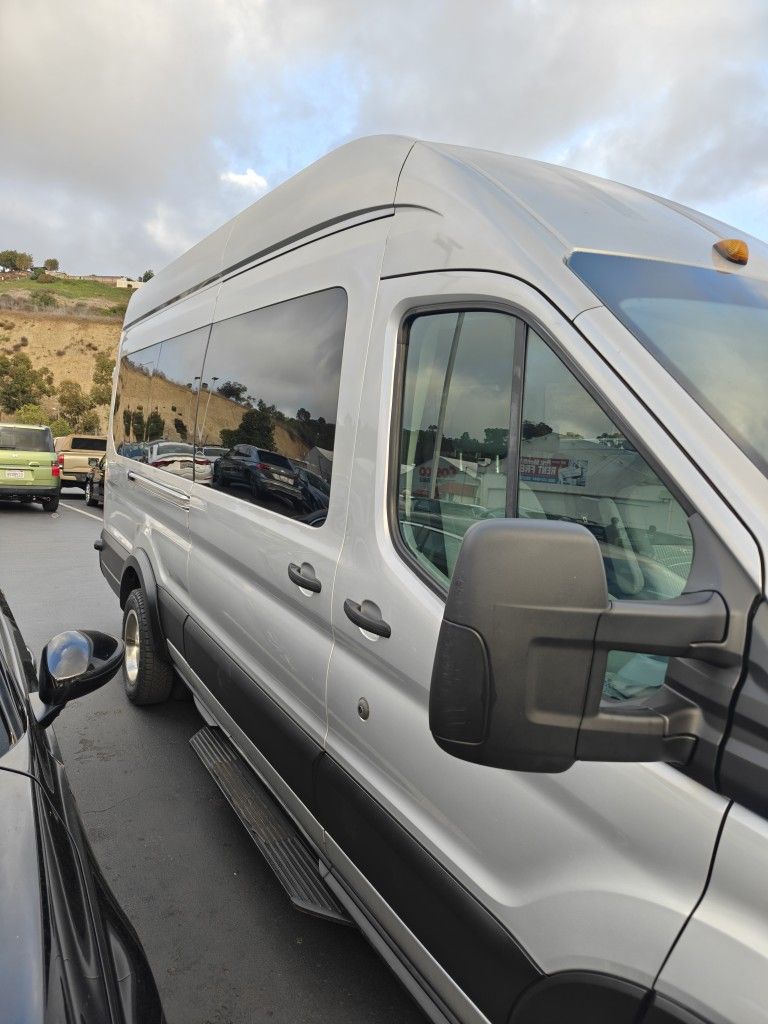 2020 Ford Transit-350