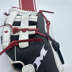 Miken Outfielders Glove 