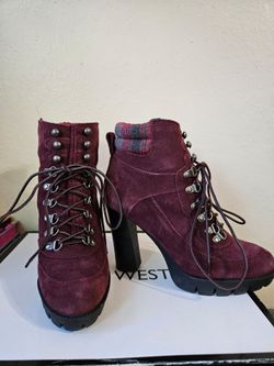 Nine West 7.5 boot heels