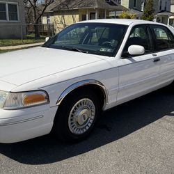 2001 Ford Crown Victoria