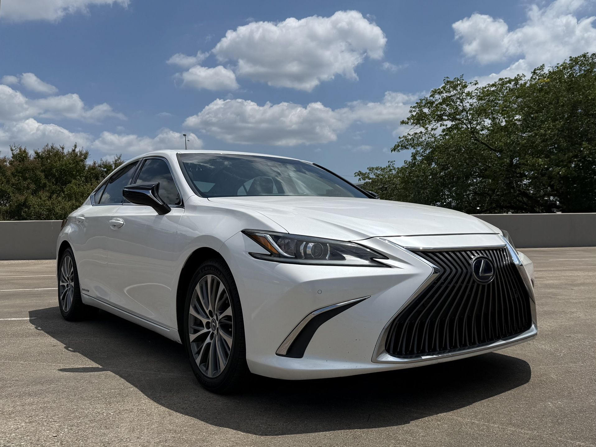 2020 Lexus ES 300h