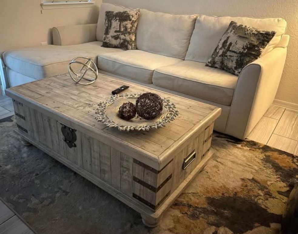 City Furniture “Asheville” Sectional Sofa – Sleeper + Chaise (Light Taupe)