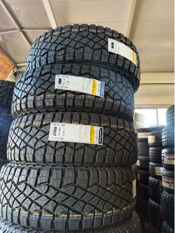🚨‼️Vendo set de llantas Lt 285 70 17 Goodyear Wrangler tires