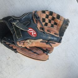 Rawlings Fastpitch Softball Glove 