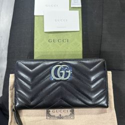 GG Marmont zip around wallet