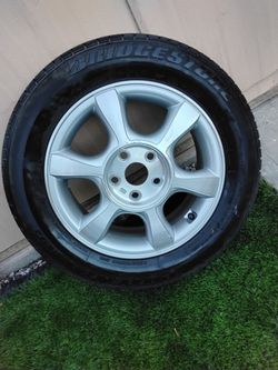 **BRAND NEW ** BRIDGESTONE TIRE
