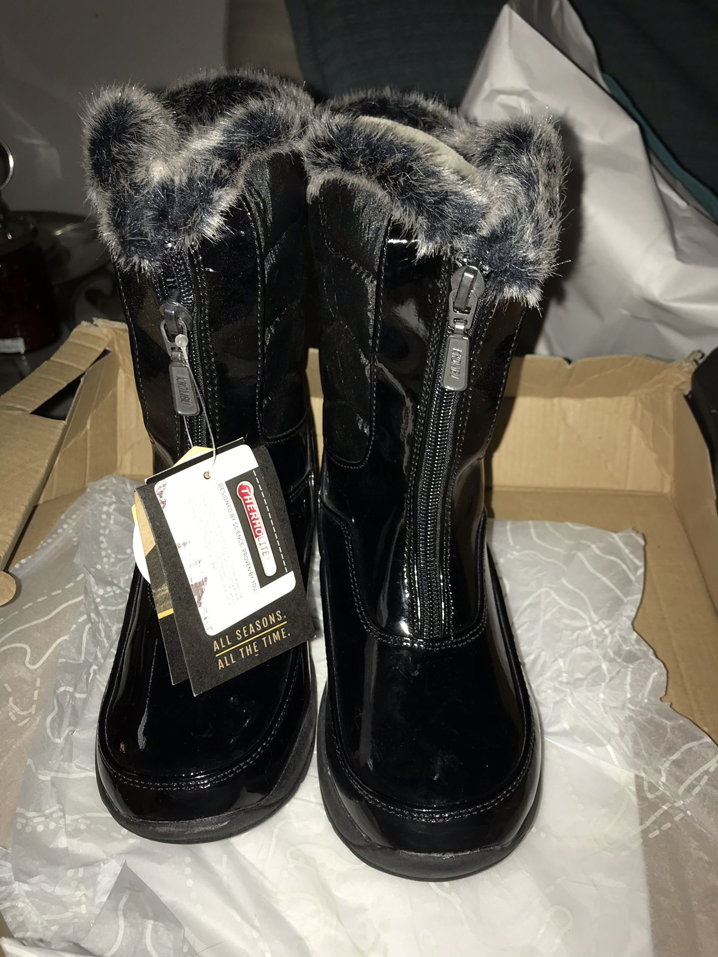 Girls boots