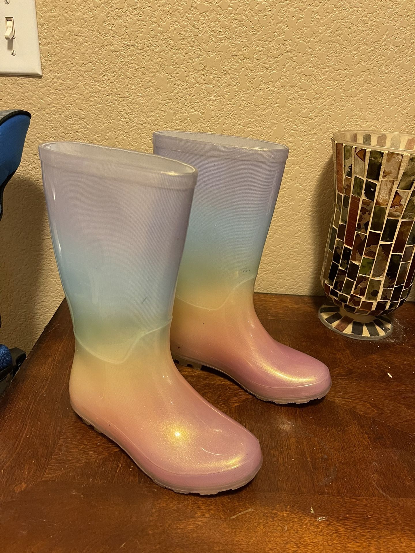 Rain boots Size 13c