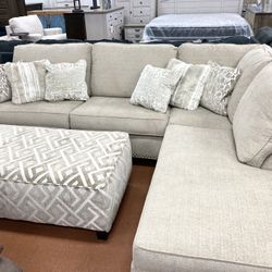 New Ashley Sectional 🔥🔥 IN STOCK 