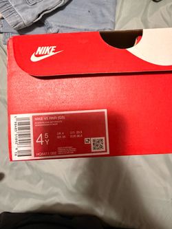 Nike V5 RNR GS Sneakers Size 4Y