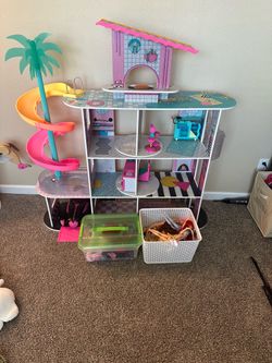 LOL Surprise OMG Dollhouse with Accessories