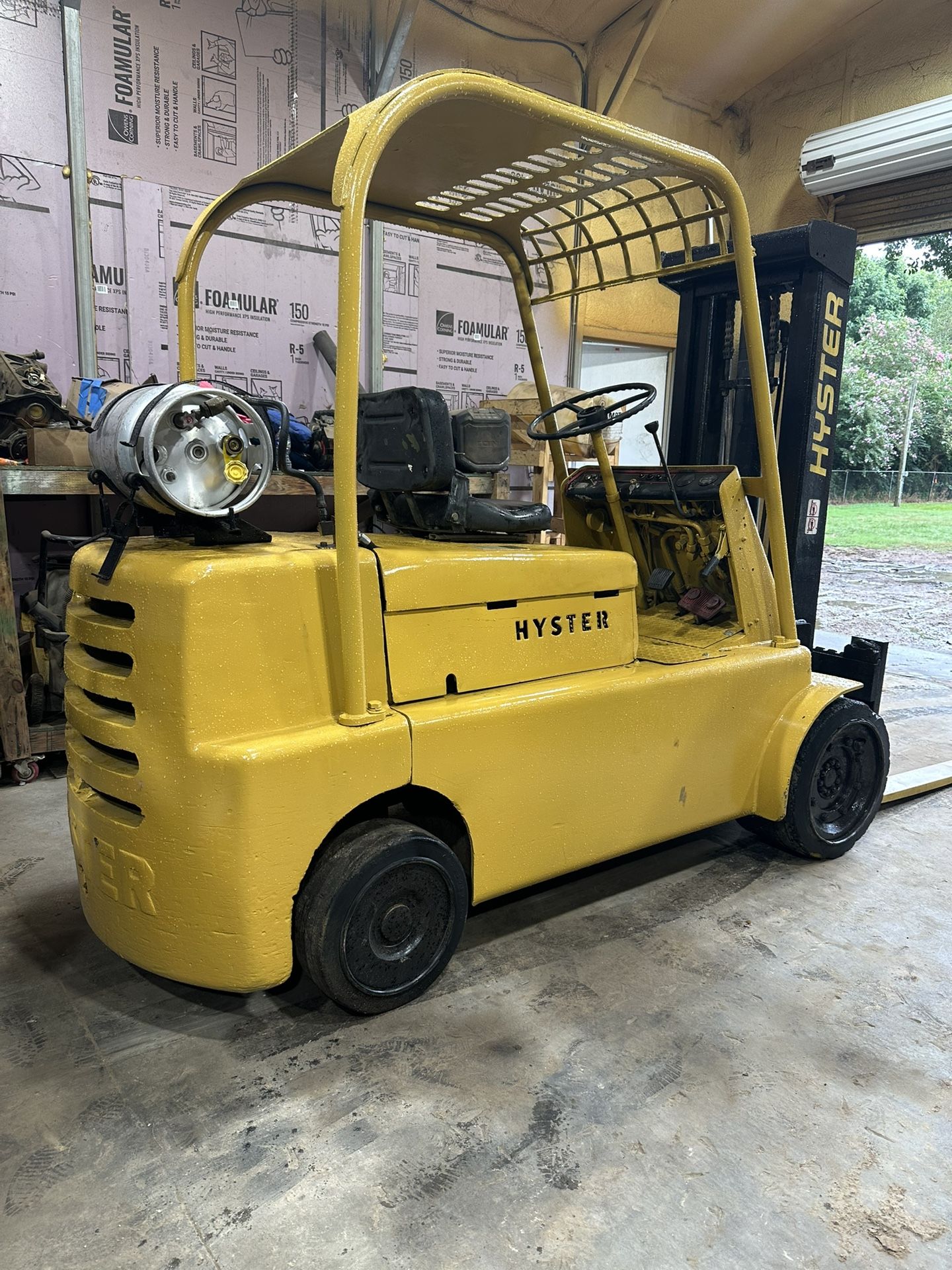 Hyster 10,000LB Lift Capacity Forklift
