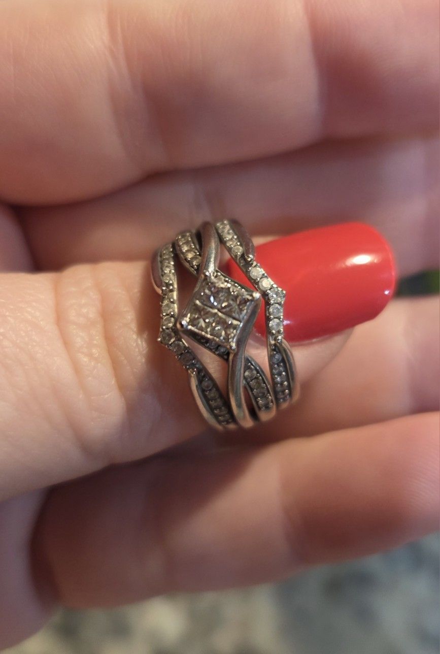 Wedding Ring With Wrap Around Band
