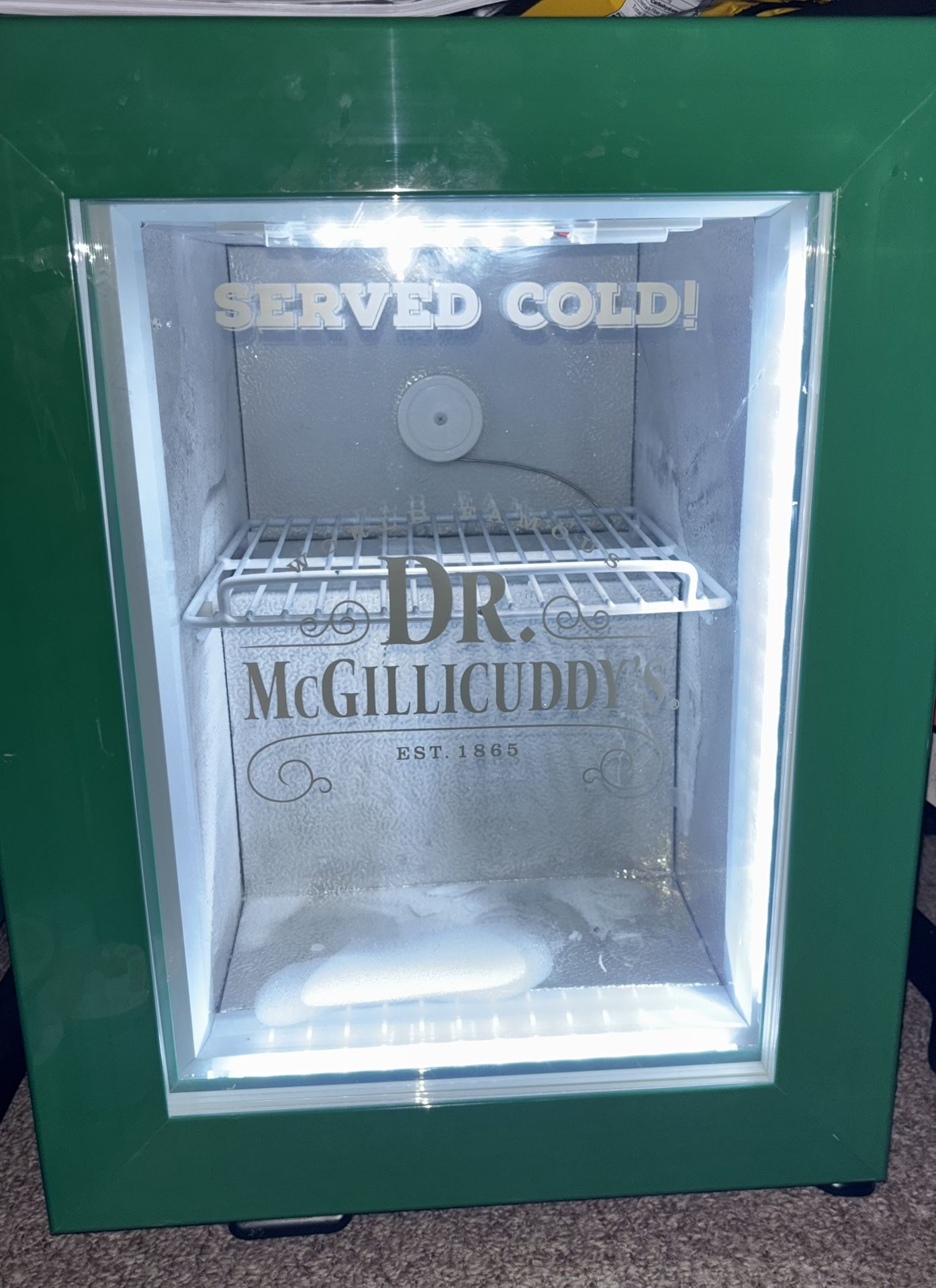 Mini fridge