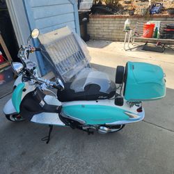 150cc Classic Heritage scooter