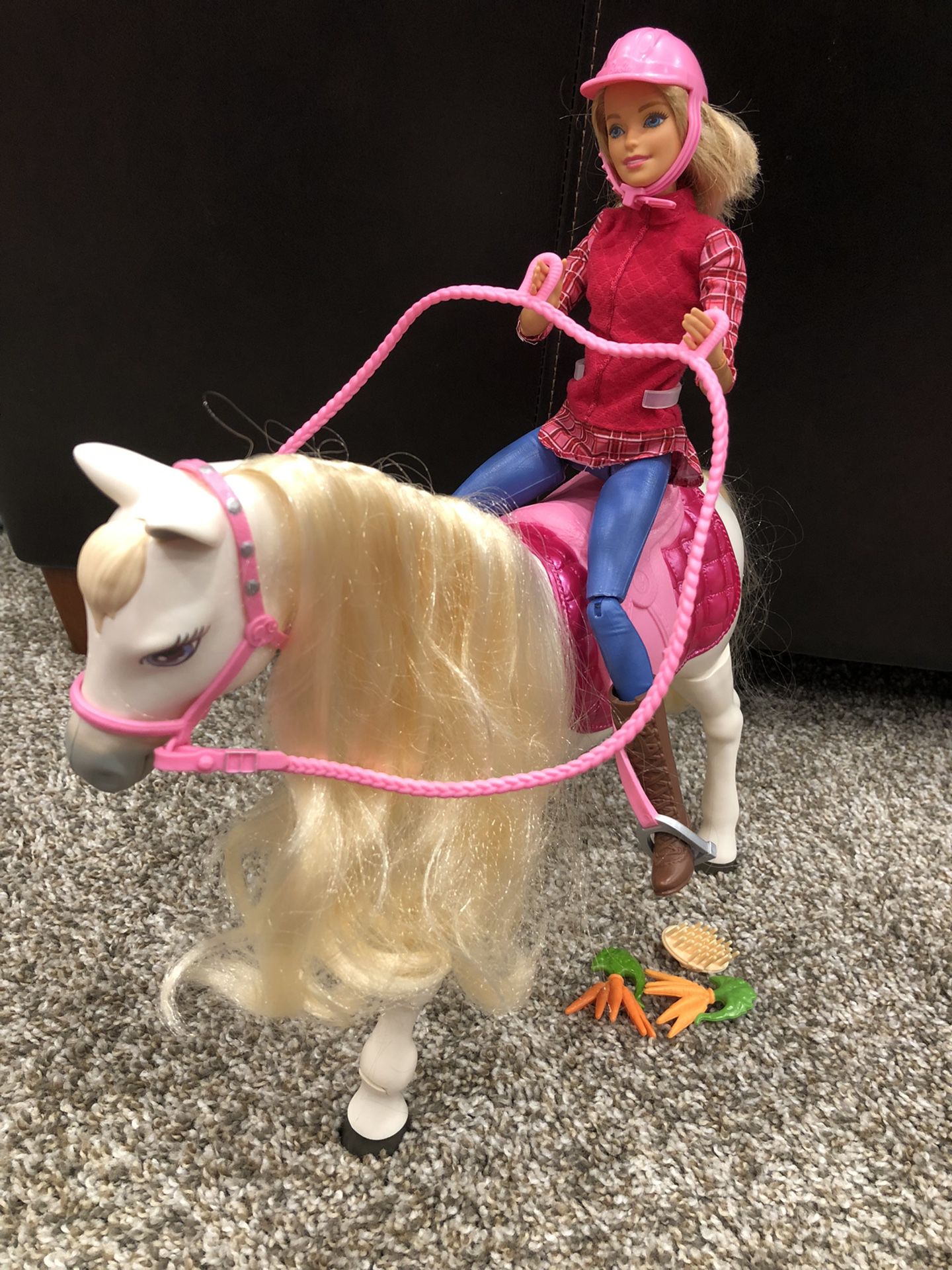 Barbie Dreamhouse Voice Activated Horse