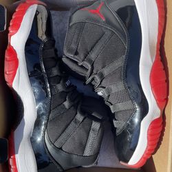 Jordan 11 Retro Bred (2012)