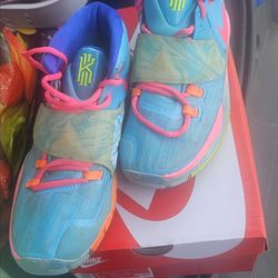 Nike Kyrie 6 "Pool" youth size