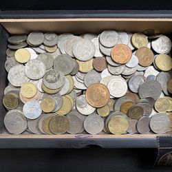 Mexican coins 5 pounds (not silver)